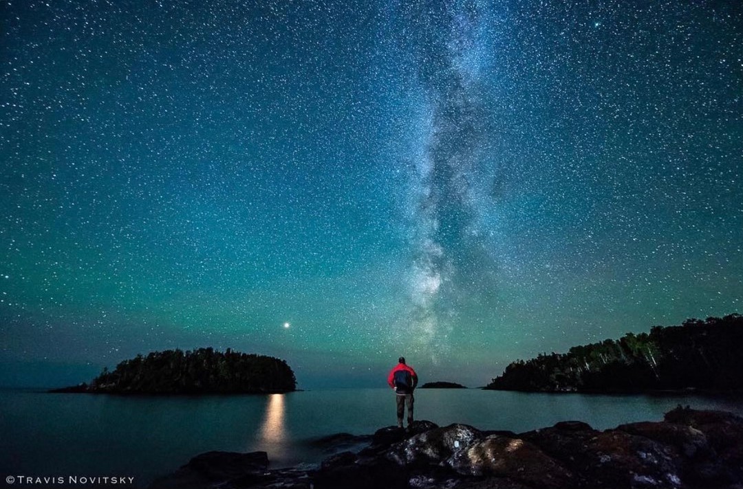 Caring for our MN lakes can be just as easy as appreciating them. What better way to appreciate these natural wonders than stargazing by them at night? Beautiful capture of the Milky Way sky on Lake Superior by @travis_novitsky ..#goupstream #mnupstream #mnlakes — from Instagram